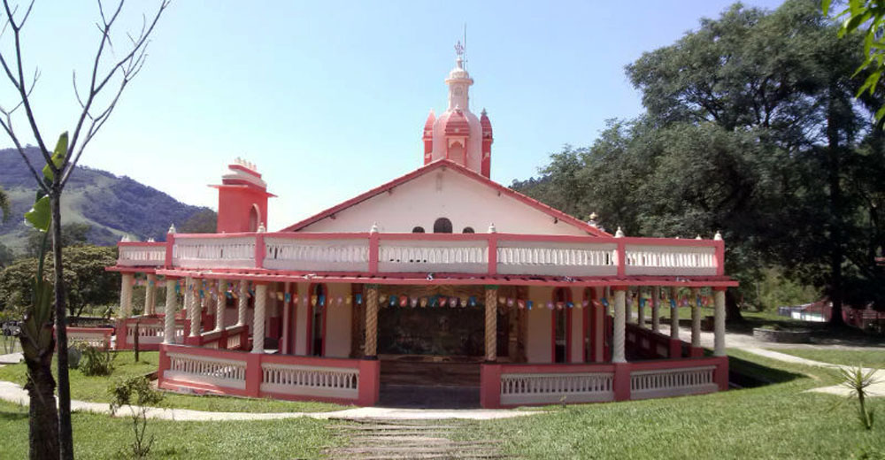 Hare krishna - Fazenda Nova Gokula em Pindamonhangaba-SP 